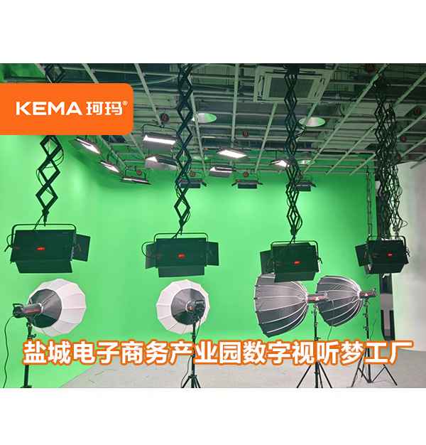 數(shù)字視聽夢工廠演播室燈光,如何改造解決面部發(fā)黑？