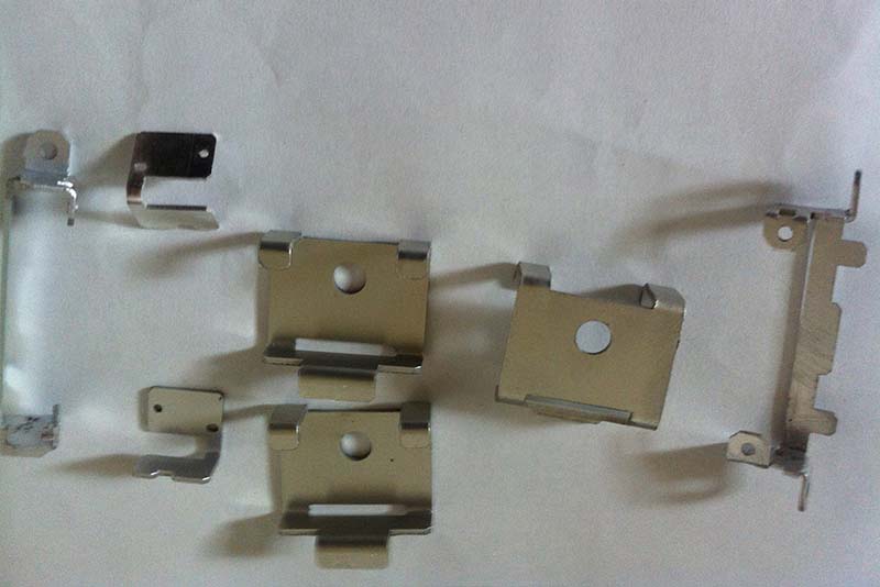 泰諾模具激光切割優(yōu)勢(shì)?