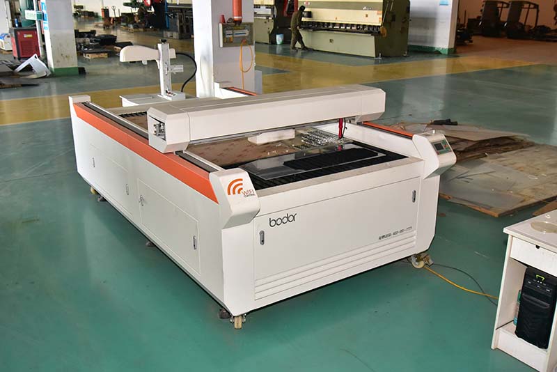 激光切割小知識(shí)：泰諾模具帶你了解金屬加工方式