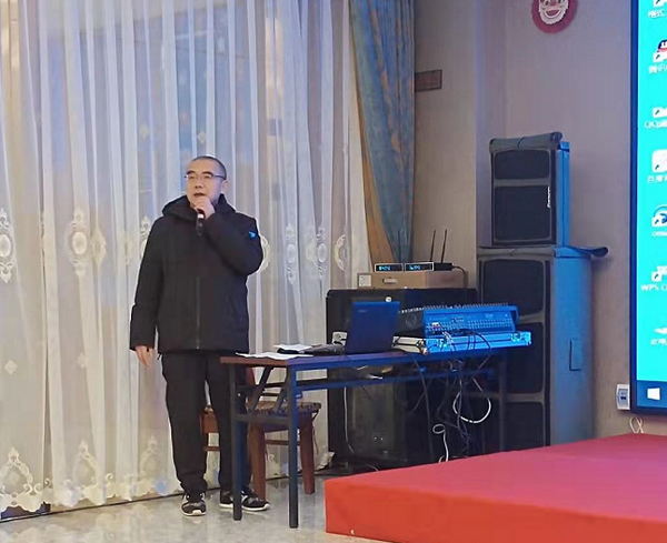 煙臺泰諾模具有限公司聚餐366